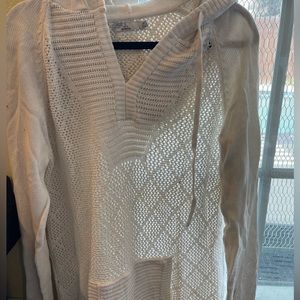 Prana Cream/White Mesh Sweater. Front pocket. Size Large. Gorgeous ❤️